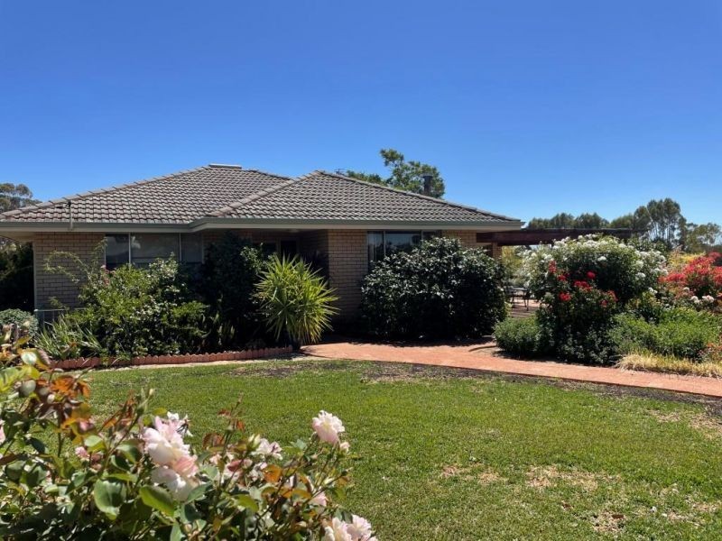 40 Corberding Road, Brookton WA 6306