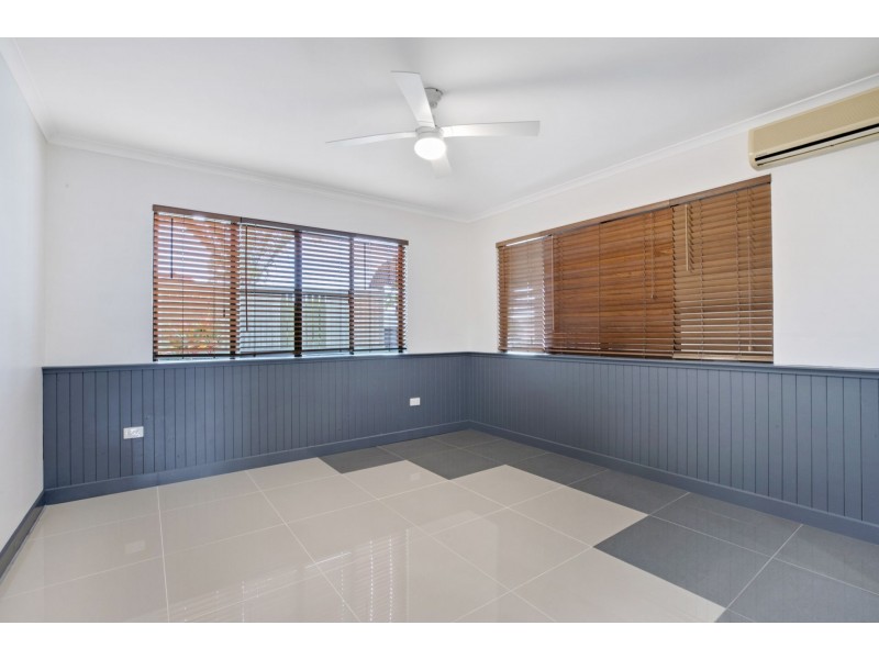 7 Vailala rise, Rural View QLD 4740