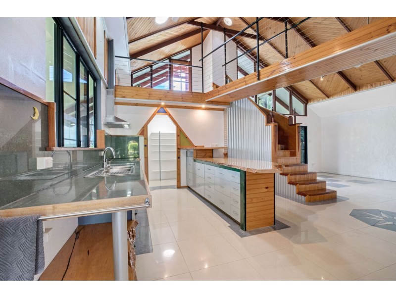 7 Vailala rise, Rural View QLD 4740