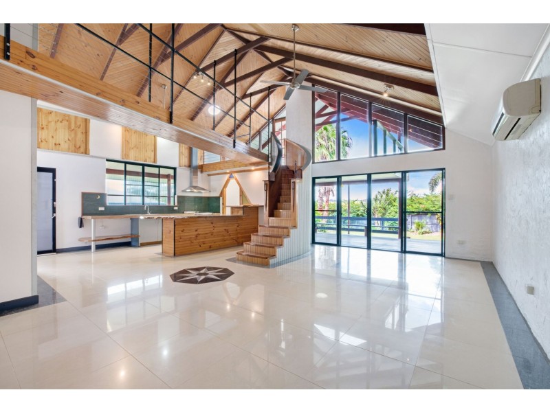 7 Vailala rise, Rural View QLD 4740