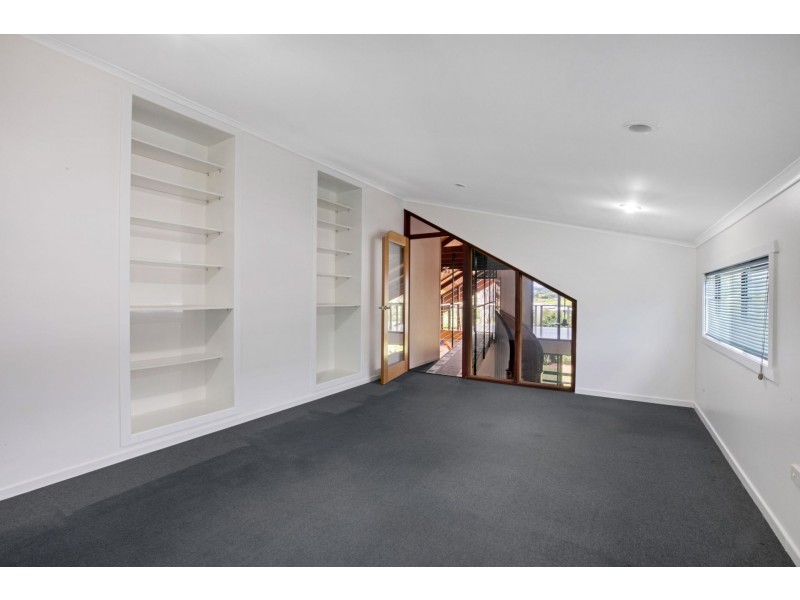 7 Vailala rise, Rural View QLD 4740