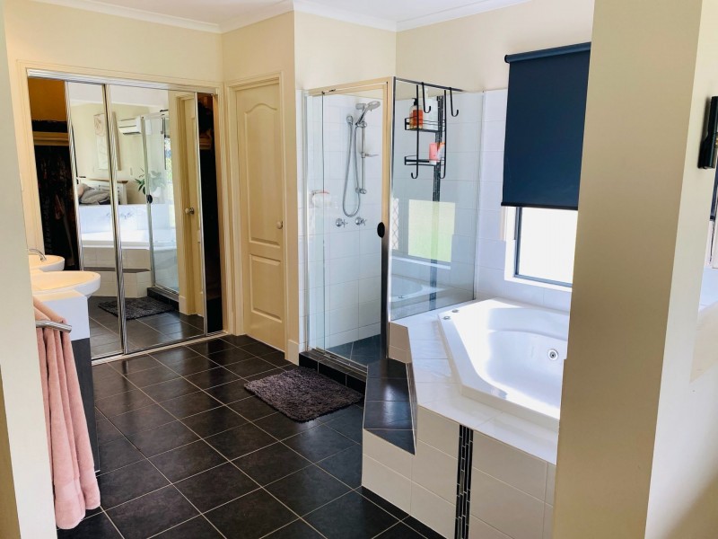 7 Kookaburra Drive, Gatton QLD 4343