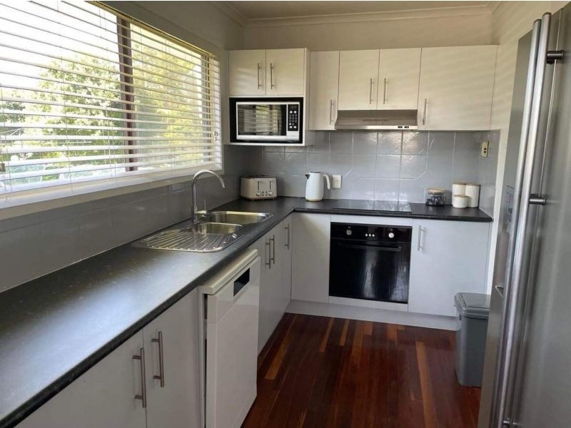 38 Yingally Drive, Arana Hills QLD 4054