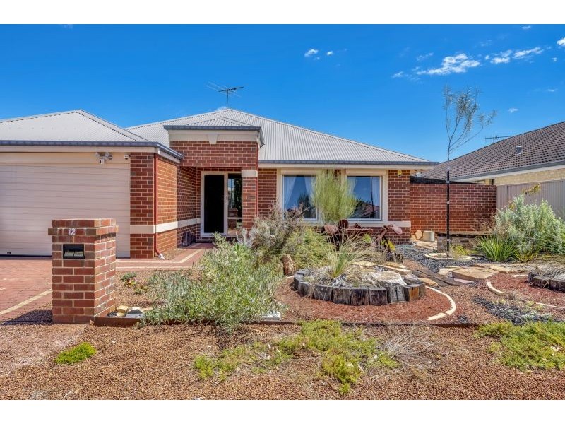 12 Sellafeild Bend, Waikiki WA 6169