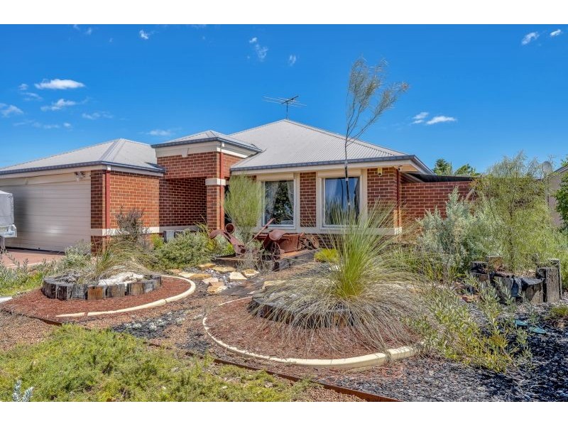 12 Sellafeild Bend, Waikiki WA 6169