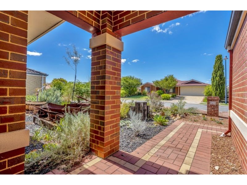 12 Sellafeild Bend, Waikiki WA 6169