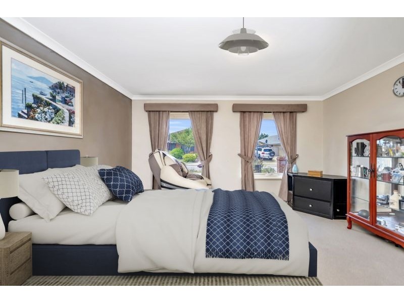 12 Sellafeild Bend, Waikiki WA 6169