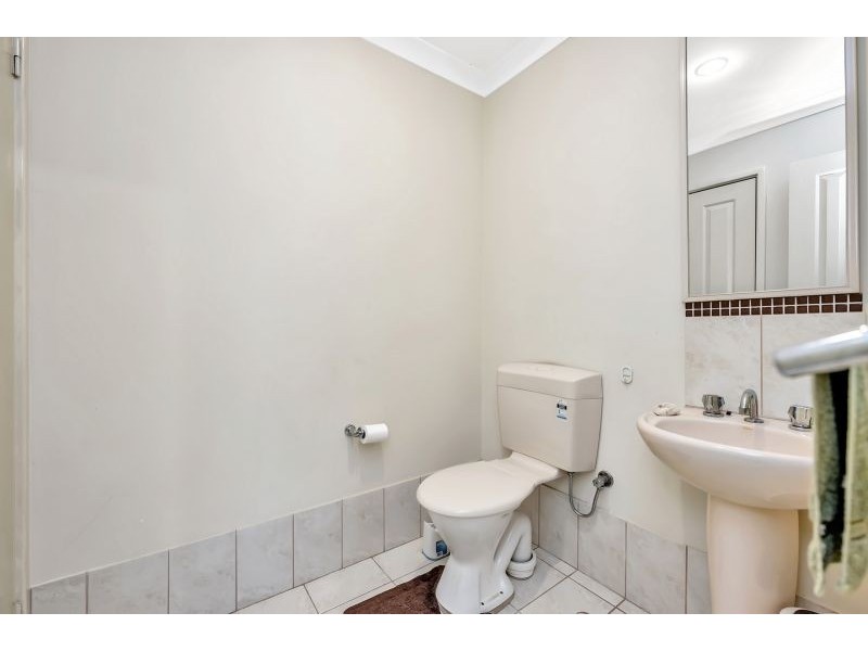 12 Sellafeild Bend, Waikiki WA 6169