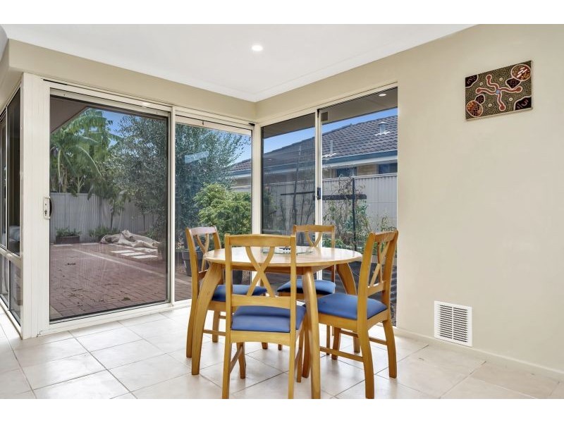 12 Sellafeild Bend, Waikiki WA 6169