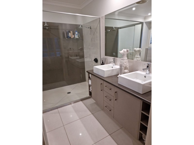 9 Thomas Healy Dr, Bundaberg East QLD 4670