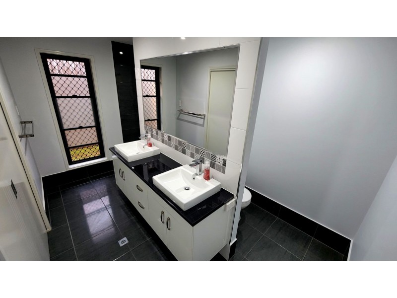 6 Mowbray place, Urraween QLD 4655