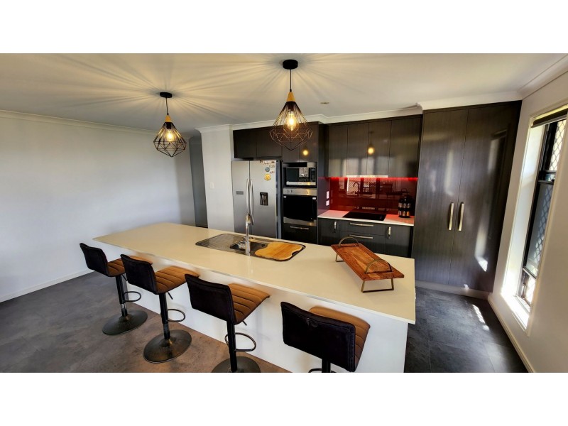 6 Mowbray place, Urraween QLD 4655