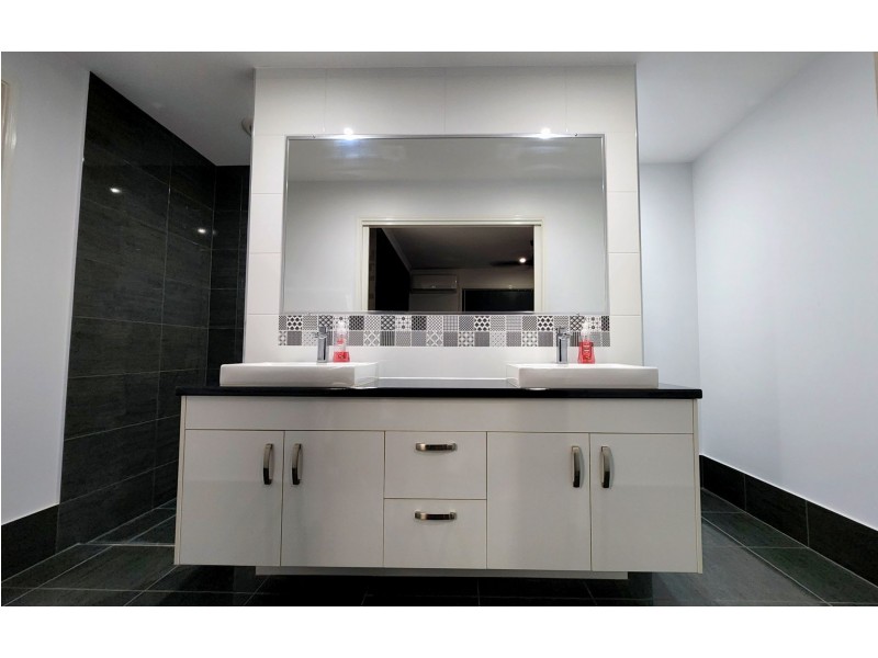 6 Mowbray place, Urraween QLD 4655