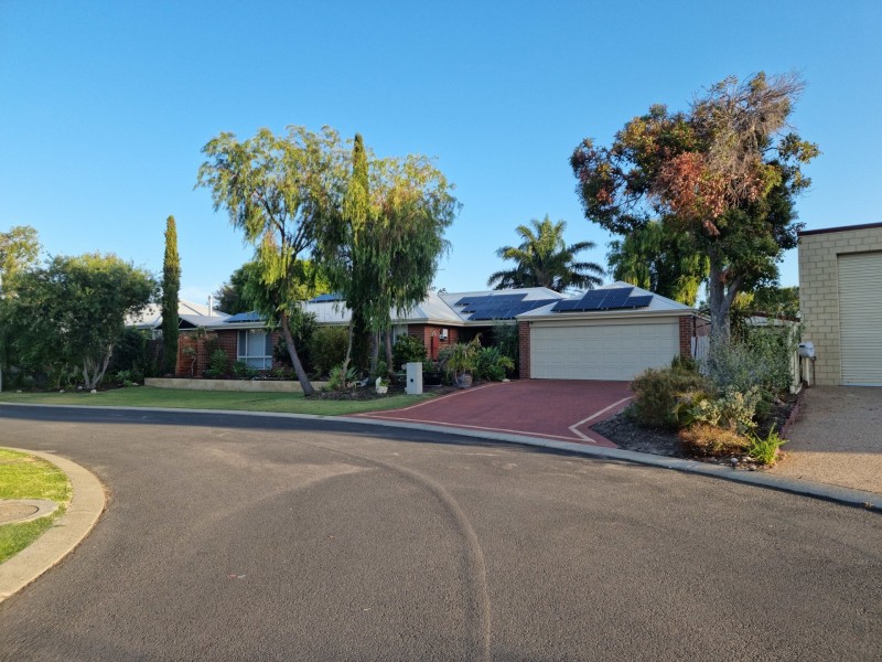 27 Cathedral loop, West Busselton WA 6280