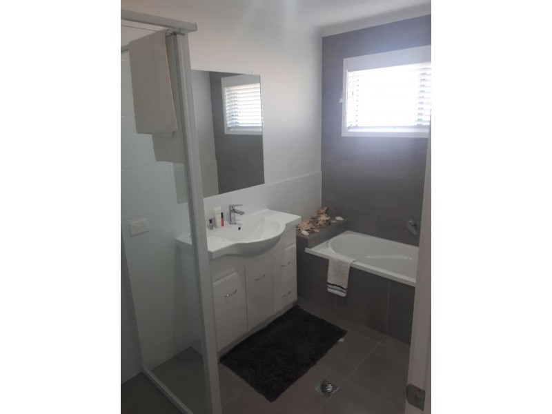 6 Porpita Circuit, Toogoom QLD 4655