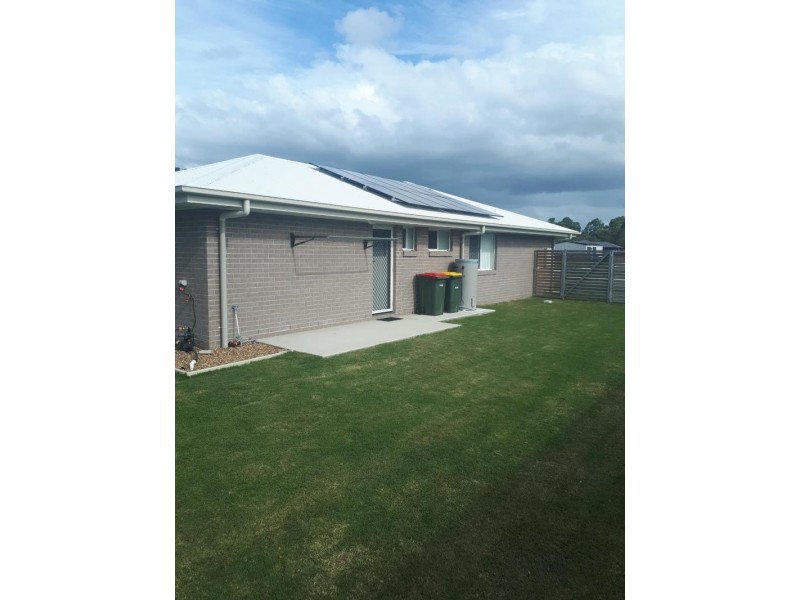 6 Porpita Circuit, Toogoom QLD 4655