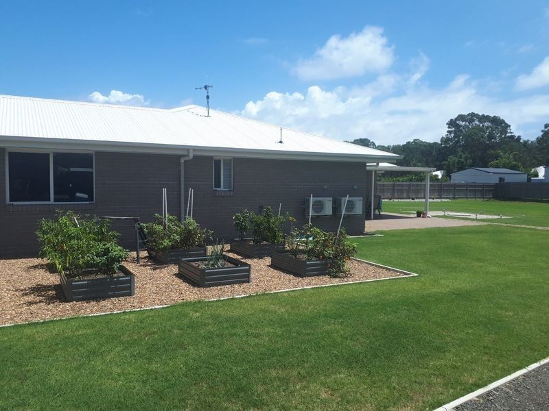 6 Porpita Circuit, Toogoom QLD 4655