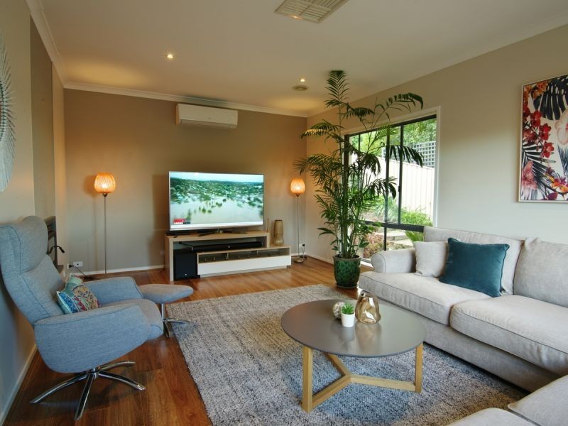 2 The Court, Wodonga VIC 3690