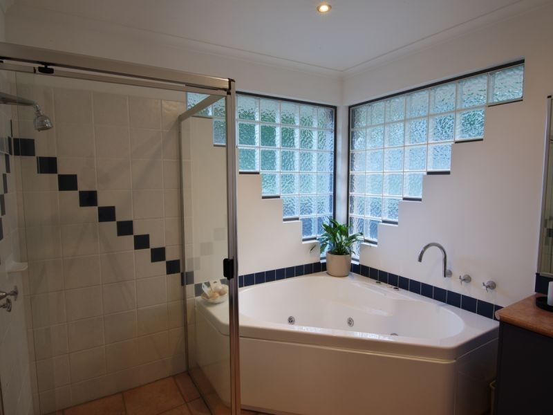 2 The Court, Wodonga VIC 3690