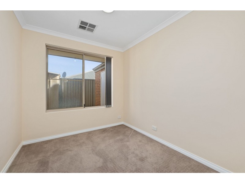 15 Addis Way, Wandi WA 6167