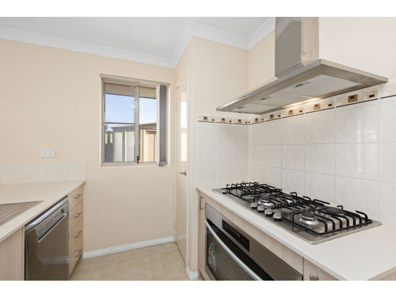 15 Addis Way, Wandi WA 6167