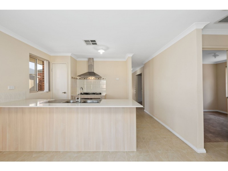 15 Addis Way, Wandi WA 6167