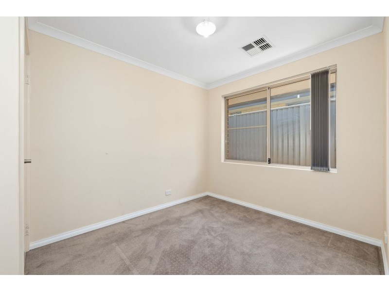 15 Addis Way, Wandi WA 6167