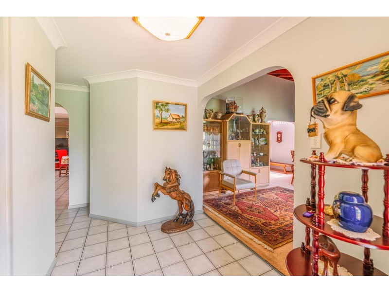 10-16 Fiddlewood Court, Park Ridge QLD 4125