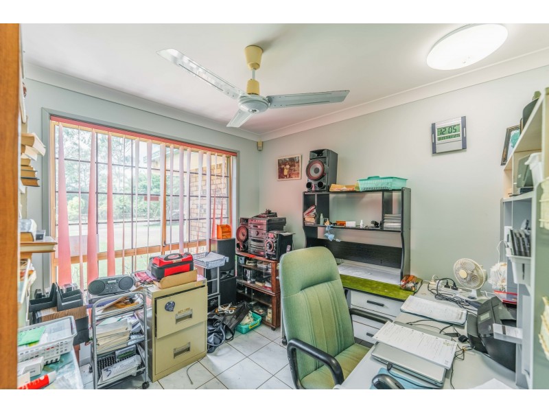 10-16 Fiddlewood Court, Park Ridge QLD 4125