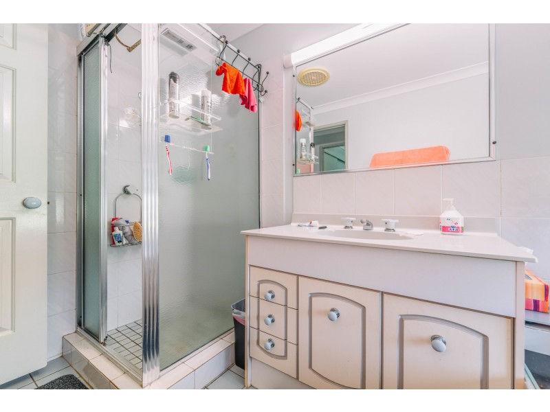 10-16 Fiddlewood Court, Park Ridge QLD 4125