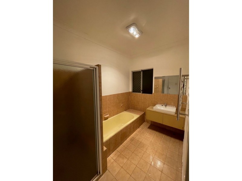 86 Frankel Street, Carey Park WA 6230