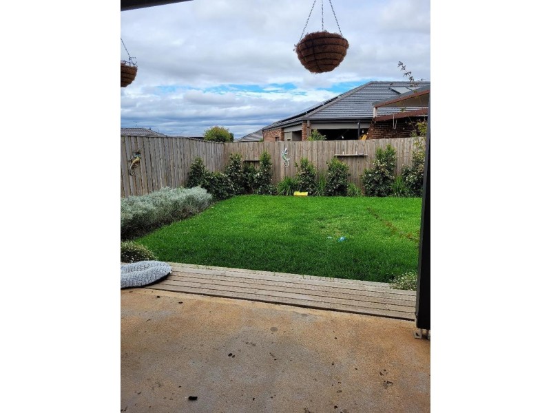 83 Cosgrove Drive, Maddingley VIC 3340