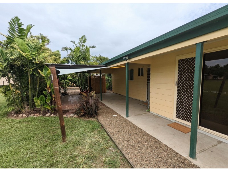 4 Margaret St, Mirani QLD 4754