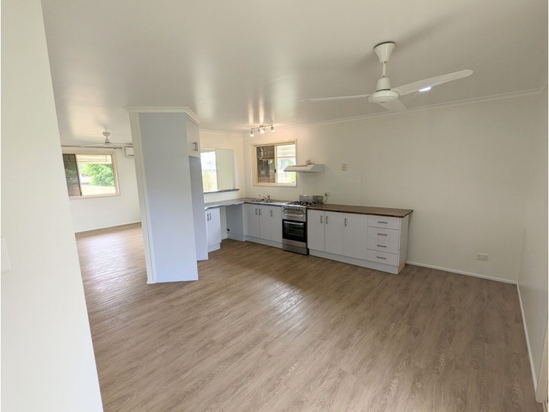 4 Margaret St, Mirani QLD 4754