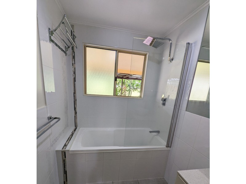 4 Margaret St, Mirani QLD 4754
