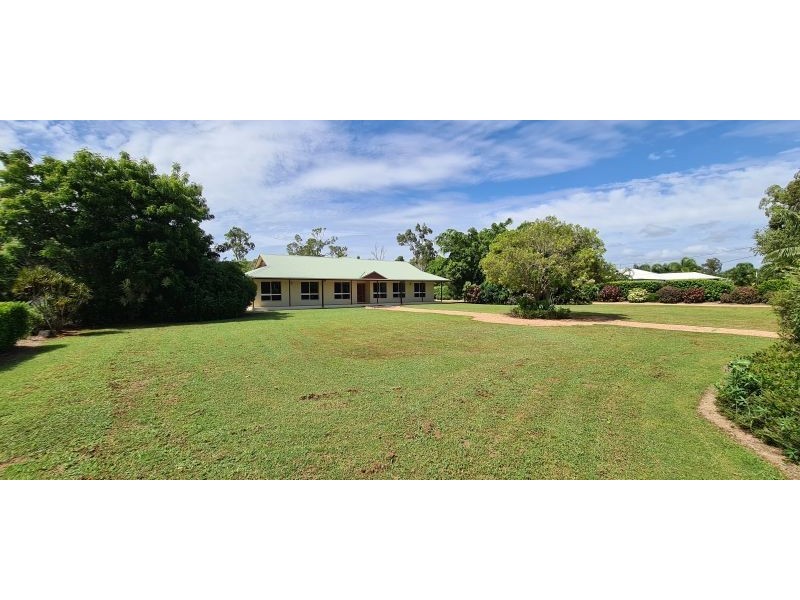 22 Salamander St, Bluewater QLD 4818