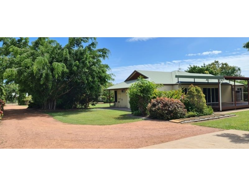 22 Salamander St, Bluewater QLD 4818