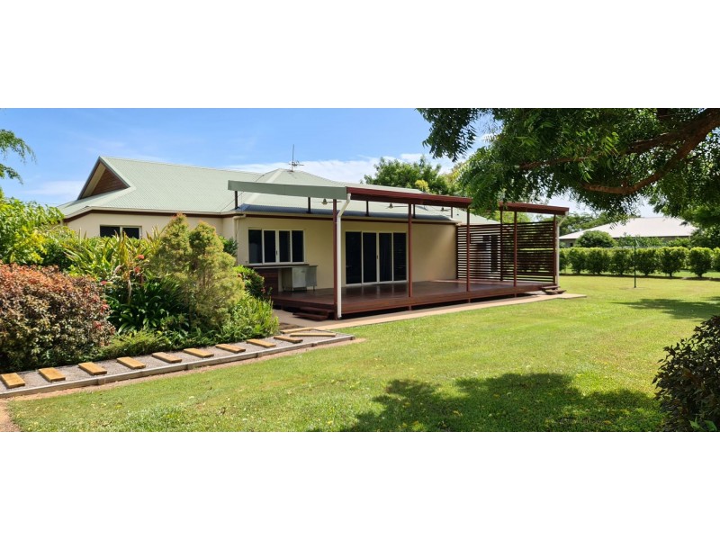 22 Salamander St, Bluewater QLD 4818