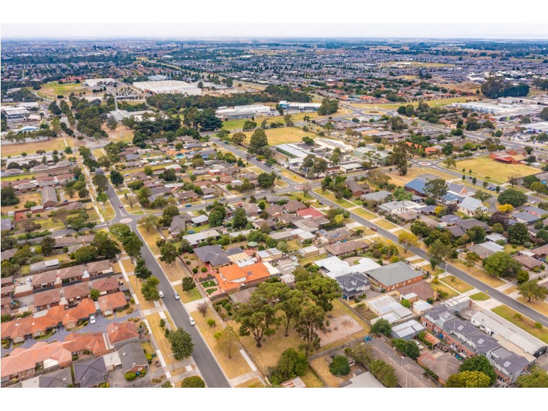 20 Lyall Street, Cranbourne VIC 3977