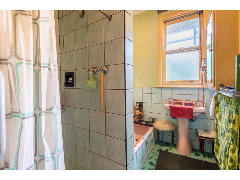 20 Lyall Street, Cranbourne VIC 3977