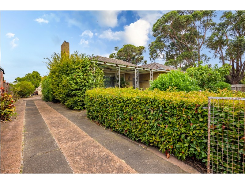20 Lyall Street, Cranbourne VIC 3977