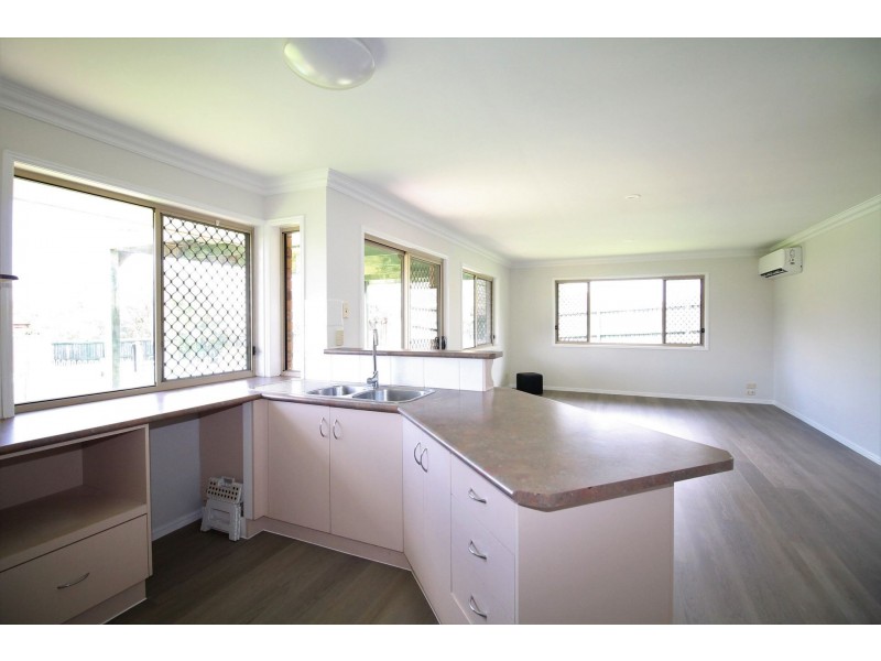 3 Faraday Court, Kallangur QLD 4503