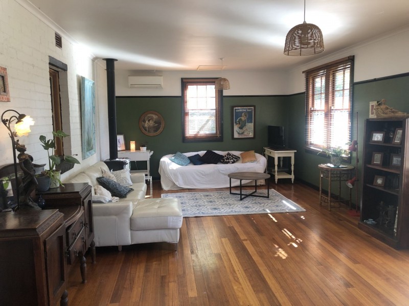 11 Charles St, Castlemaine VIC 3450