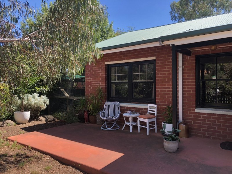 11 Charles St, Castlemaine VIC 3450