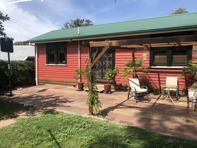 11 Charles St, Castlemaine VIC 3450