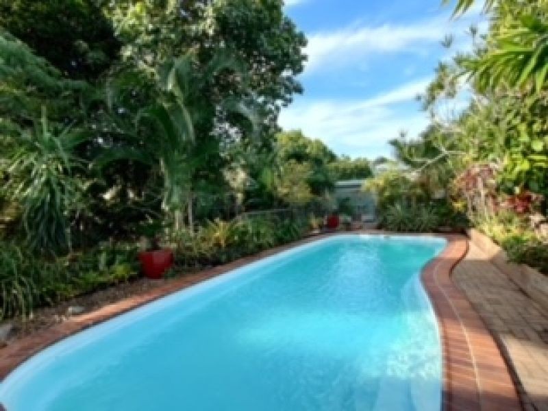 4 Derwent Street, Trinity Park QLD 4879