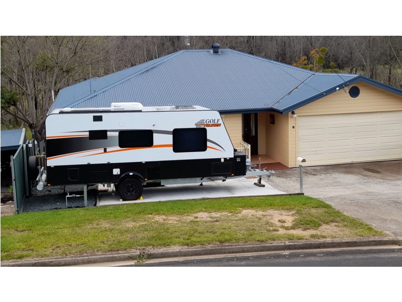 8 Albatross Rd, Catalina NSW 2536