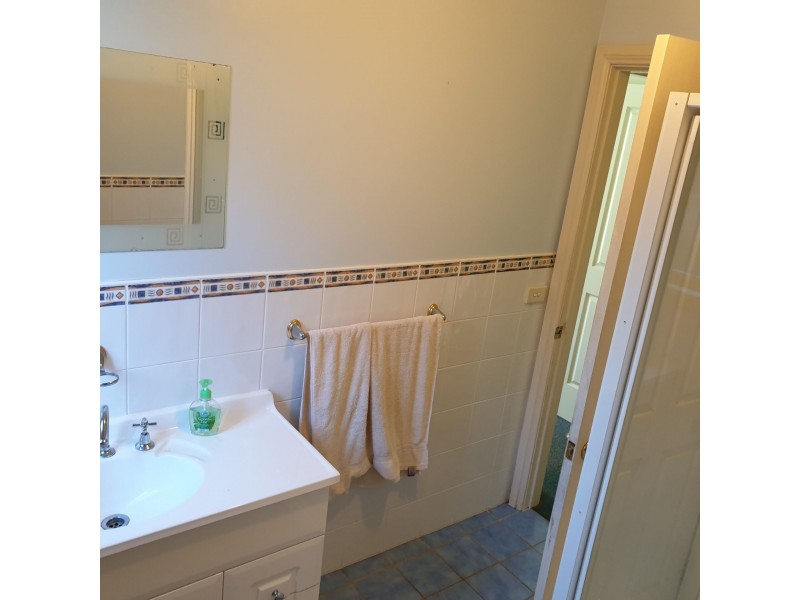 8 Albatross Rd, Catalina NSW 2536