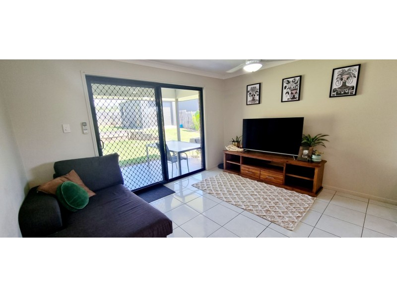 12 Aviland Drive, Seaforth QLD 4741