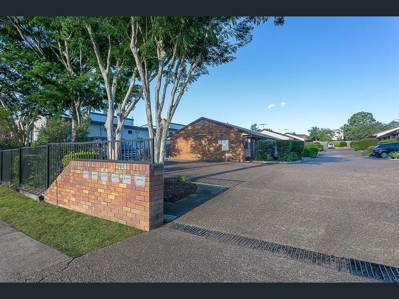 12/228-230 Redbank Plains Road, Bellbird Park QLD 4300